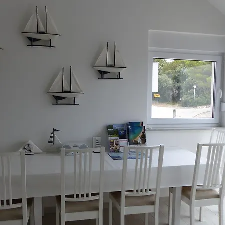 Andrea Apartman Simuni