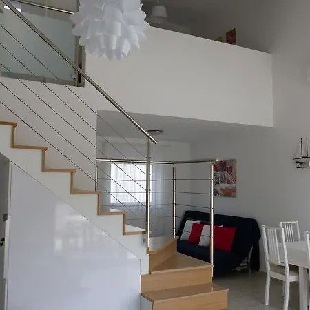 Andrea Apartman Simuni